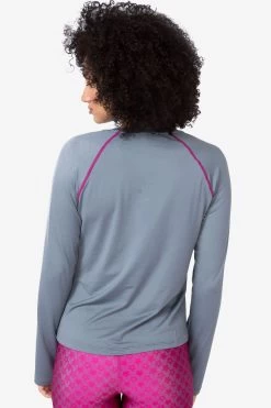 WorkIt Long Sleeve Tee In Charcoal 9 WorkIt Long Sleeve Tee In Charcoal -Chic Wear Shop 4 9da86612 c7b7 40ad bba9 3db04cce210b