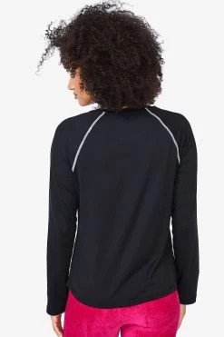 WorkIt Long Sleeve Tee In New Yorker Black 11 WorkIt Long Sleeve Tee In New Yorker Black -Chic Wear Shop 4 af54df54 f465 4f7a b3e4 99a2b9fbb0fe