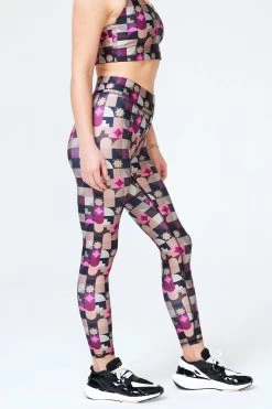 Hi-Shine Leggings In Neutral Mod -Chic Wear Shop BrownPinkGeo Leggings 2