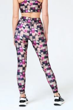 Hi-Shine Leggings In Neutral Mod -Chic Wear Shop BrownPinkGeo Leggings 3