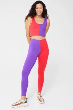Two Tone TLC Crop Top In Super Hot Red And Super Electric Purple -Chic Wear Shop Colorblock HotRedElectricPurple Legging 4