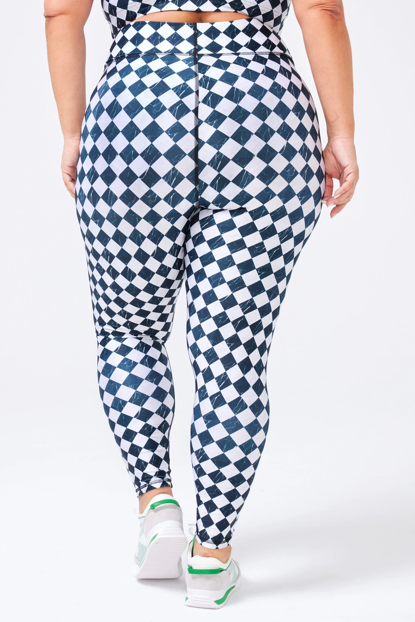 Hi-Shine Leggings In Dance Floor 10 Hi-Shine Leggings In Dance Floor - Image 8