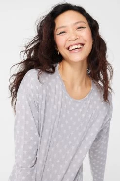 Burnout Long Sleeve Tee In Collegiate Gray Star -Chic Wear Shop Gray StarBurnout L S 4