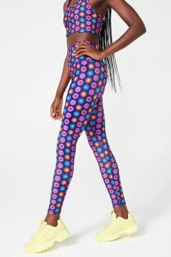 DuoKnit Leggings In Heart Floral -Chic Wear Shop HeartFloral Leggings 3 b