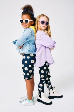 Kids Bike Shorts In Daisies