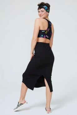 Rib Skirt In Black -Chic Wear Shop LOOK 005 053 319dcc8e a514 4319 b87b d36db1a2cc44