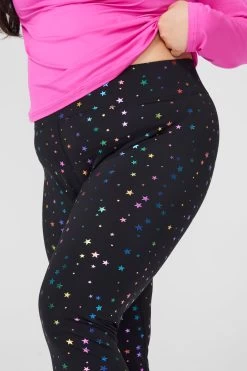 UpLift Leggings In Rainbow Mini Star 24 UpLift Leggings In Rainbow Mini Star -Chic Wear Shop LOOK 011 1554