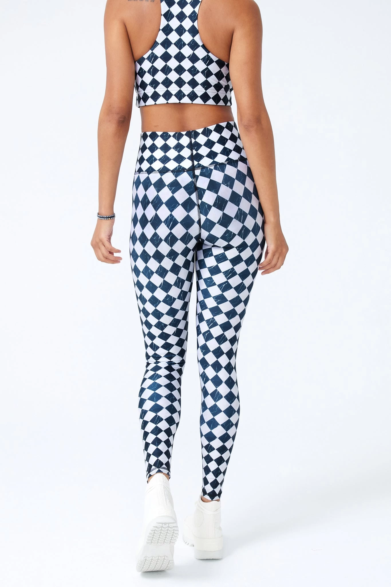 Hi-Shine Leggings In Dance Floor 8 Hi-Shine Leggings In Dance Floor - Image 6