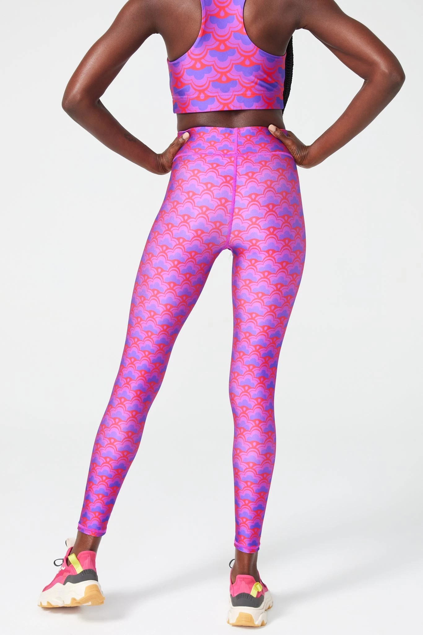 Hi-Shine Leggings In Pink Floral Geo 9 Hi-Shine Leggings In Pink Floral Geo - Image 7