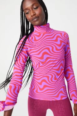 Mesh Mock Neck In Purple And Red Wave