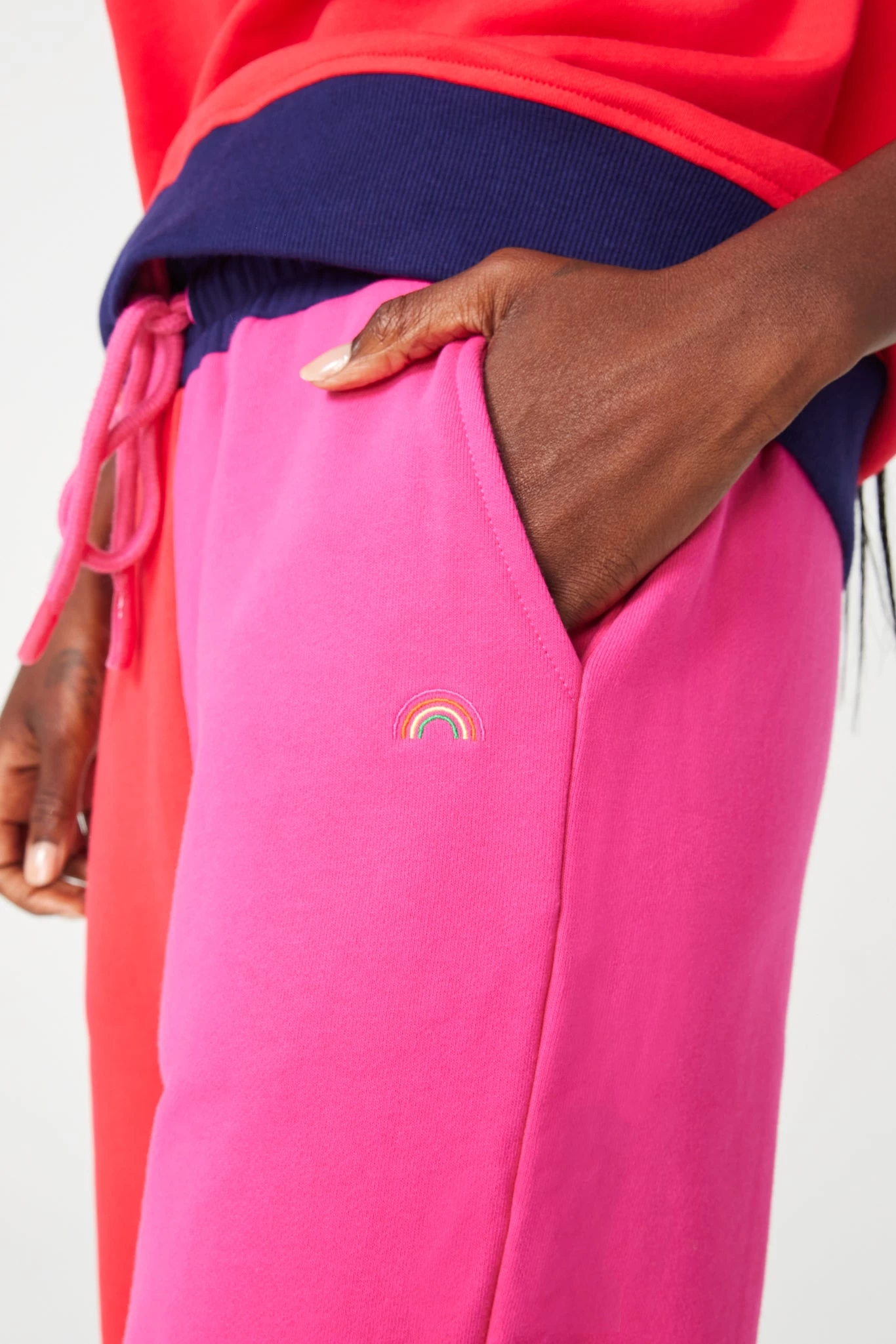 Colorblock Sweatpants In Hot Red And Terez Pink 6 Colorblock Sweatpants In Hot Red And Terez Pink - Image 4