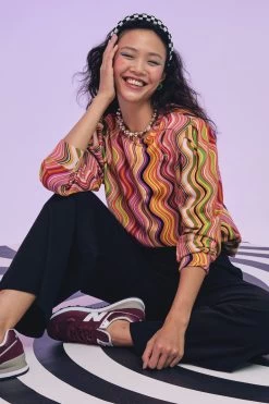 Pleated Sleeve Crop Crew In Swirl Stripe