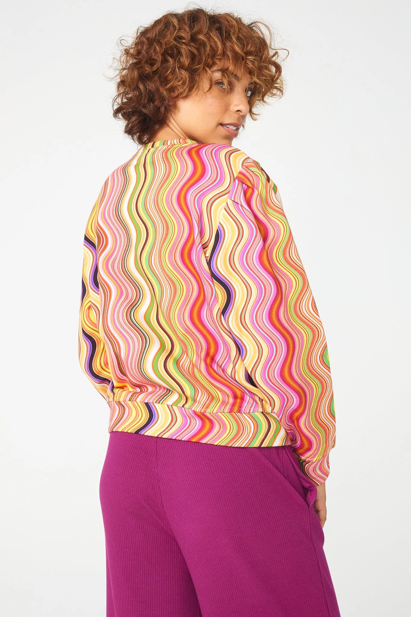 Pleated Sleeve Crop Crew In Swirl Stripe 6 Pleated Sleeve Crop Crew In Swirl Stripe - Image 4