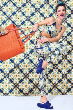 Hi-Shine Leggings In Ceramic Tile 10 Hi-Shine Leggings In Ceramic Tile -Chic Wear Shop Terez63dd6d803ad7b68669594463dd6d803ad83.63dd6d803ad83