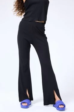 Rib Split Flare In Black