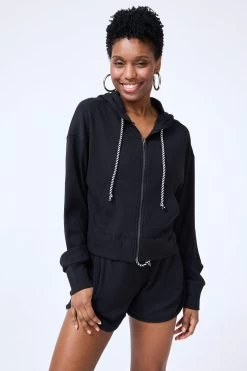 Rib Crop Hoodie In Black -Chic Wear Shop Terez63ed604fac8c102293741663ed604fac8c7.63ed604fac8c7