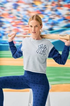 Yankees Colorblock Raw Hem Gems Cropped Crew In Navy