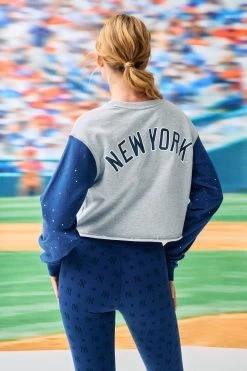 Yankees Colorblock Raw Hem Gems Cropped Crew In Navy -Chic Wear Shop Terez64af6ab432e25964af6ab43308f.8866583164af6ab43308f
