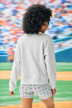 Yankees Crew In Lace Stitch -Chic Wear Shop Terez64b04edab43df564b04edab467e.9266047464b04edab467e