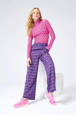 Mesh Mock Neck In Hot Pink Halftone Butterfly 12 Mesh Mock Neck In Hot Pink Halftone Butterfly -Chic Wear Shop Terez64daa31fcf53d564daa31fcf655.7370614964daa31fcf655