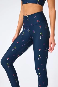 DuoKnit Leggings In Mini Mushrooms -Chic Wear Shop Terez64ed0f664d002464ed0f664d252.3240902564ed0f664d252