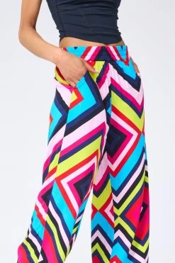 Bright Chevron Pant -Chic Wear Shop Terez64f7519642b15764f7519642d52.8797440164f7519642d52