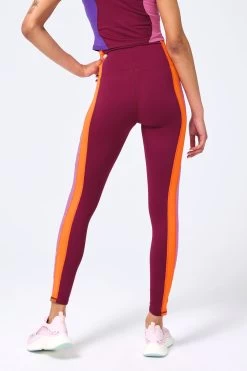 TLC Side Stripe Colorblock Leggings In Black Raspberry -Chic Wear Shop Terez64fa7d4a39cf0364fa7d4a39ef8.0655993264fa7d4a39ef8