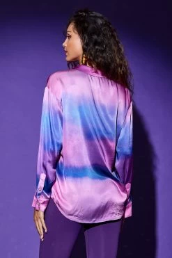 Silk Button Down In Soft Focus Jewel 7 Silk Button Down In Soft Focus Jewel -Chic Wear Shop Terez652dbf4aec5023652dbf4aec745.51964779652dbf4aec745 99bf695e 0a56 4bce 8525 f652772de0aa