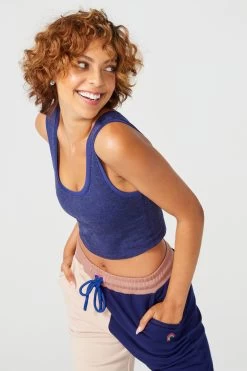 Colorblock Sweatpants In Oat Milk And Navy -Chic Wear Shop image 211abd58 bc36 433d bbd7 7c242f41818c